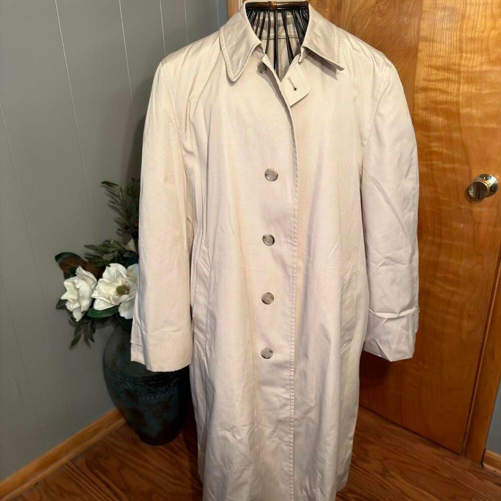 London-fog Men's Cream and Tan Coat